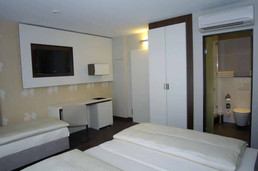 Europa Style Hotel Франкфурт на Майн Екстериор снимка